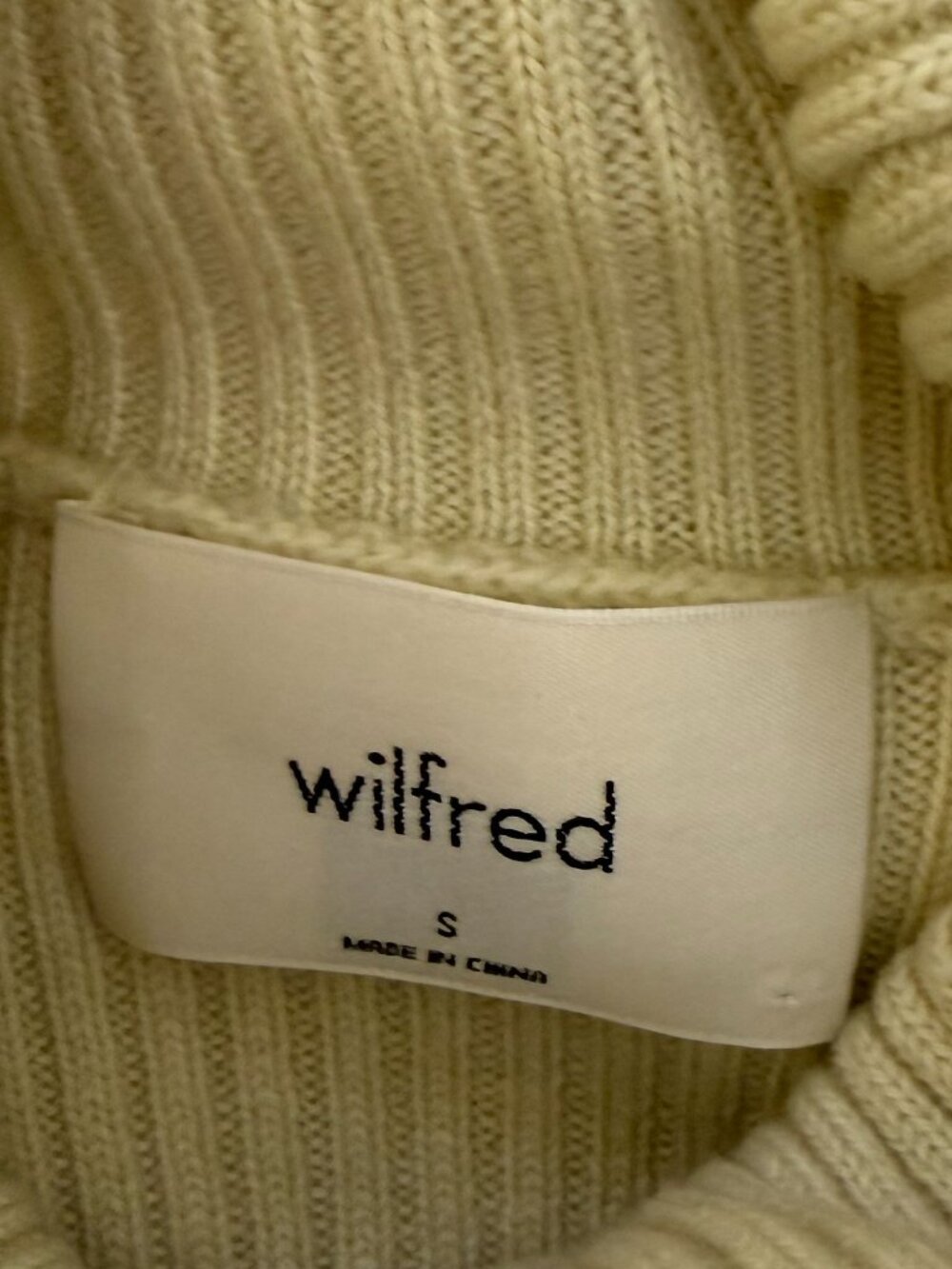 Aritzia Wilfred Cream Ribbed Cropped Turtleneck Sweater S - Picture 4 of 5